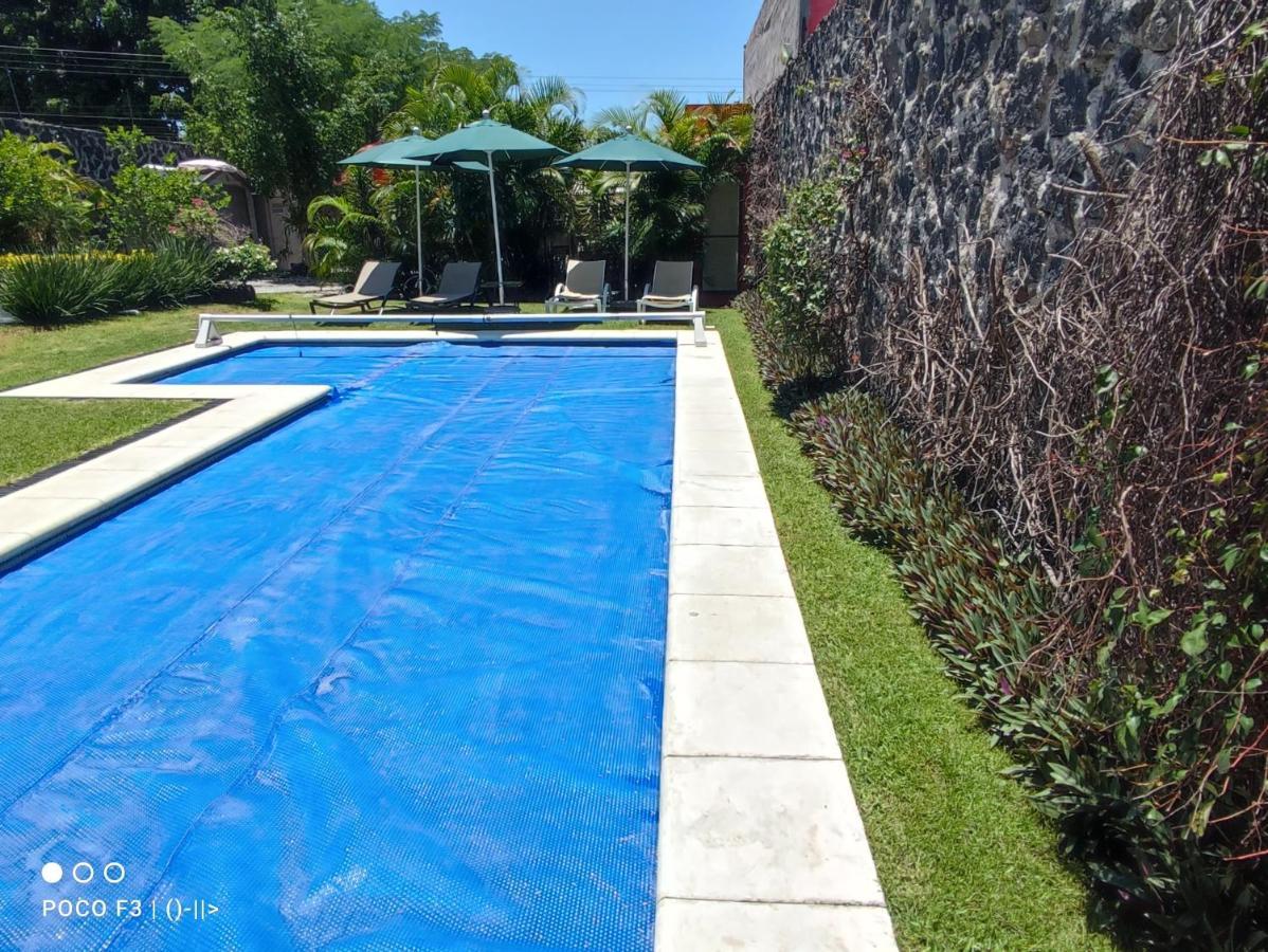 Villas De Brisas Cuernavaca Bagian luar foto