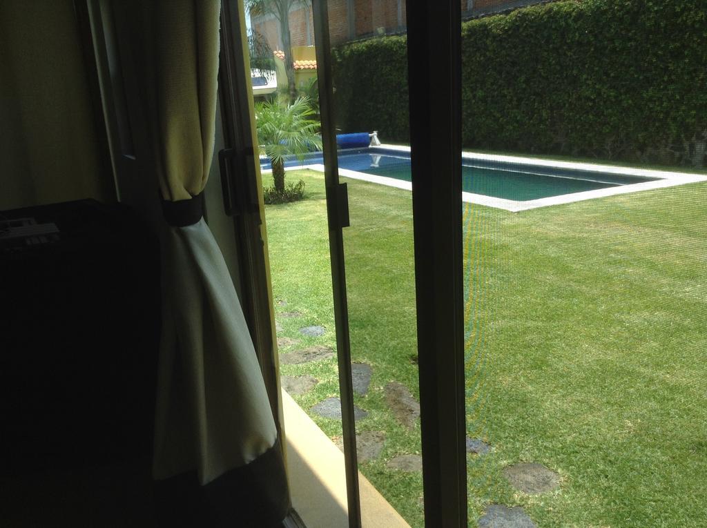 Villas De Brisas Cuernavaca Ruang foto
